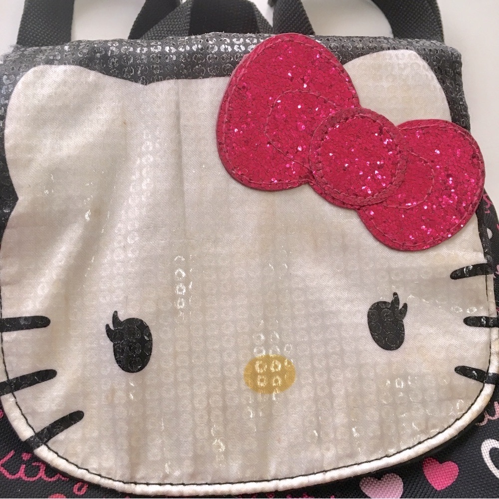 Hello Kitty Mini Backpack - Picture 4 of 13